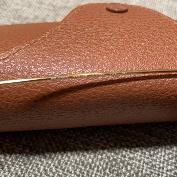 SOLD Ray Ban Sun Glasses - Picture 10 of 12